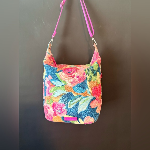 Vera Bradley Handbags - Vera Bradley super bloom mini cross hobo